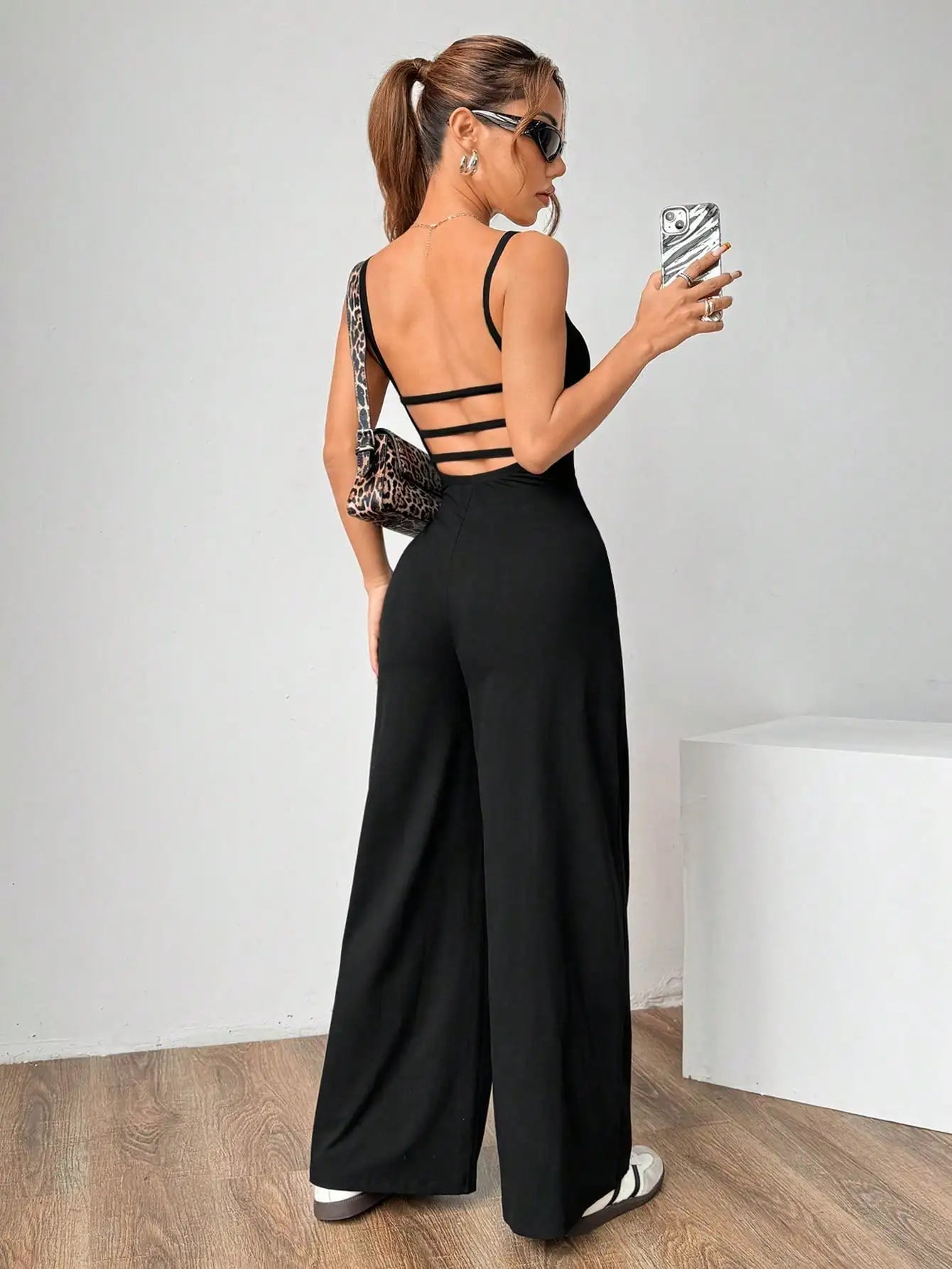 New elegant women's shoulder strap jumpsuit for spring, summer, and autumn